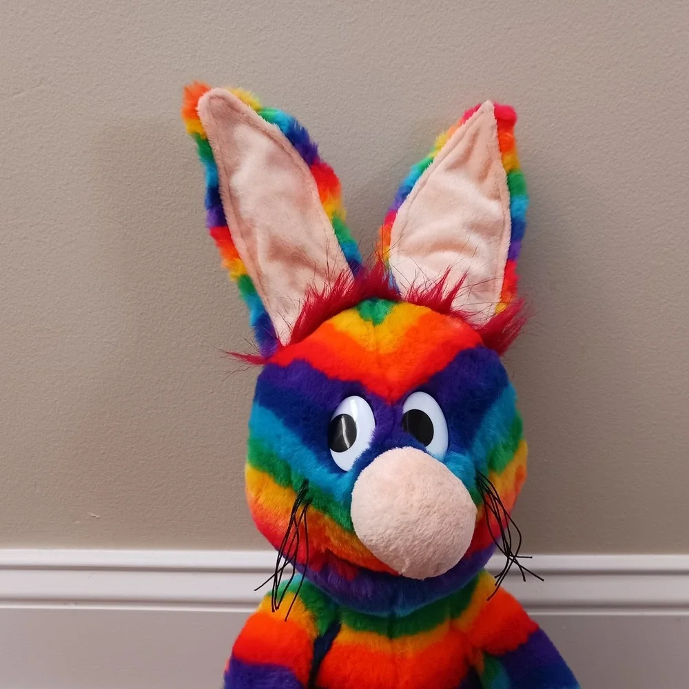 Steven‎ Smith Rainbow Rabbit 18